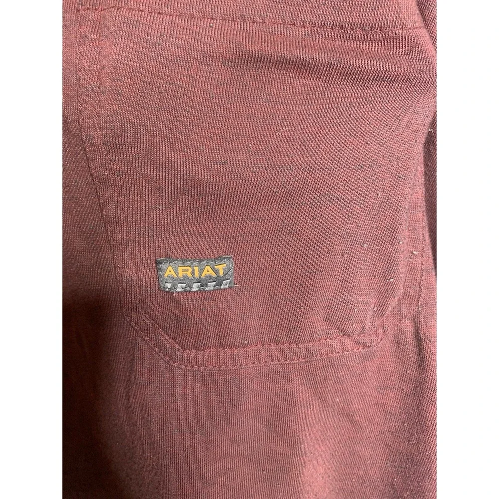 Mens Large  ARIAT Rebar Burgundy Pocket‎ Tshirt Short Sleeve - Picture 3 of 6
